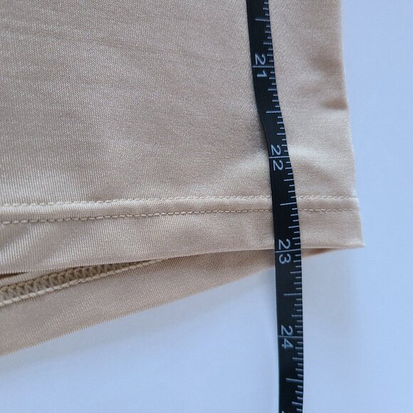 CACIQUE ULTRA HIGH WAIST THIGH SHAPER| SIZE 26/28| BEIGE|SMOOTHING & SCULPTING - Picture 4 of 9